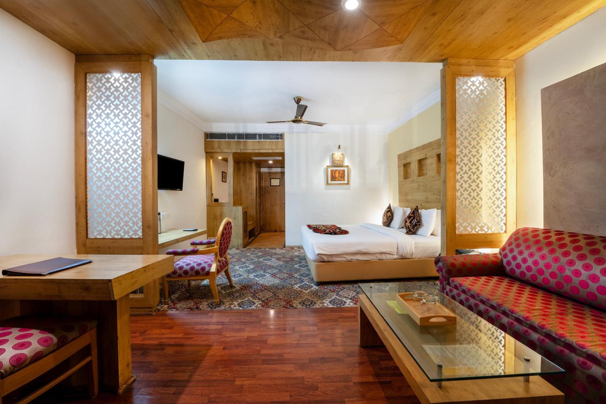 K C Residency Katra קטרה מראה חיצוני תמונה