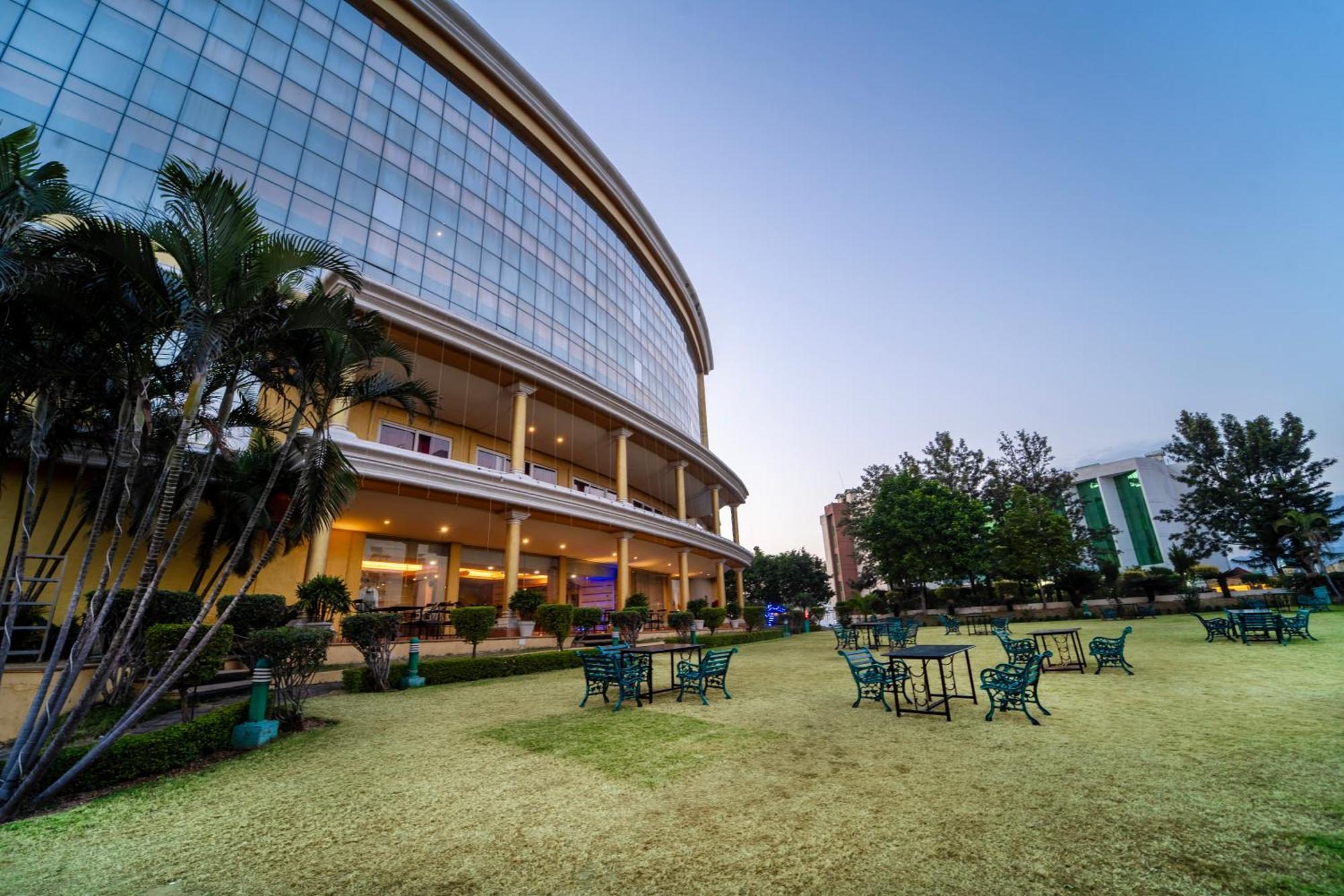 K C Residency Katra קטרה מראה חיצוני תמונה